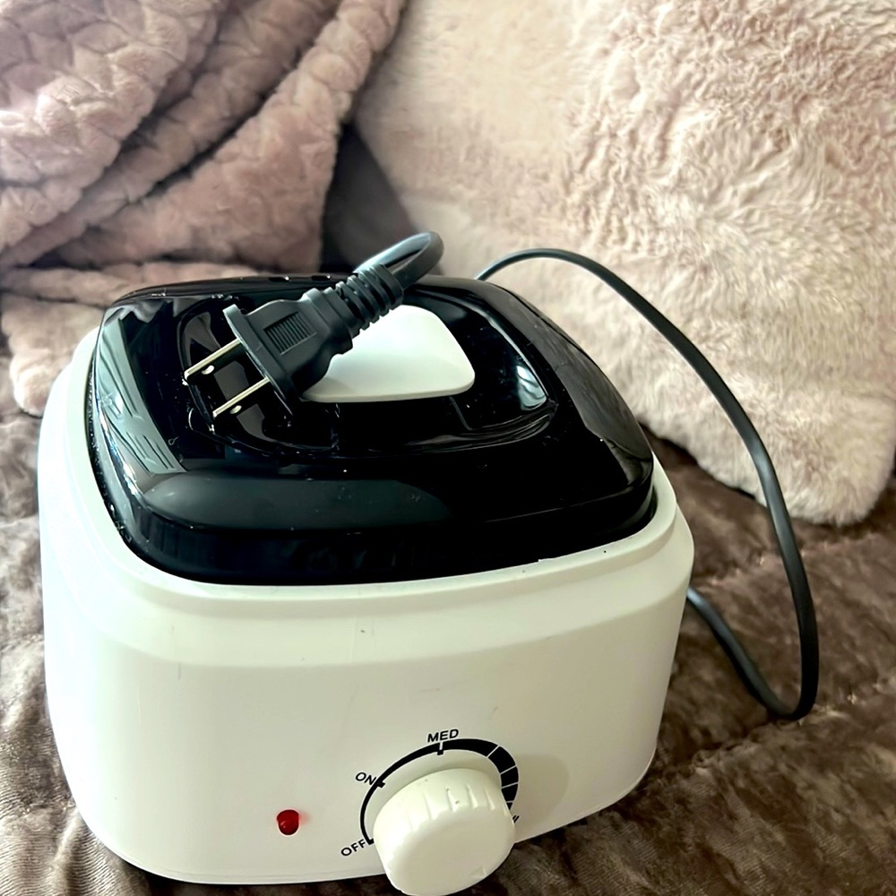 Wax melter wax already inside